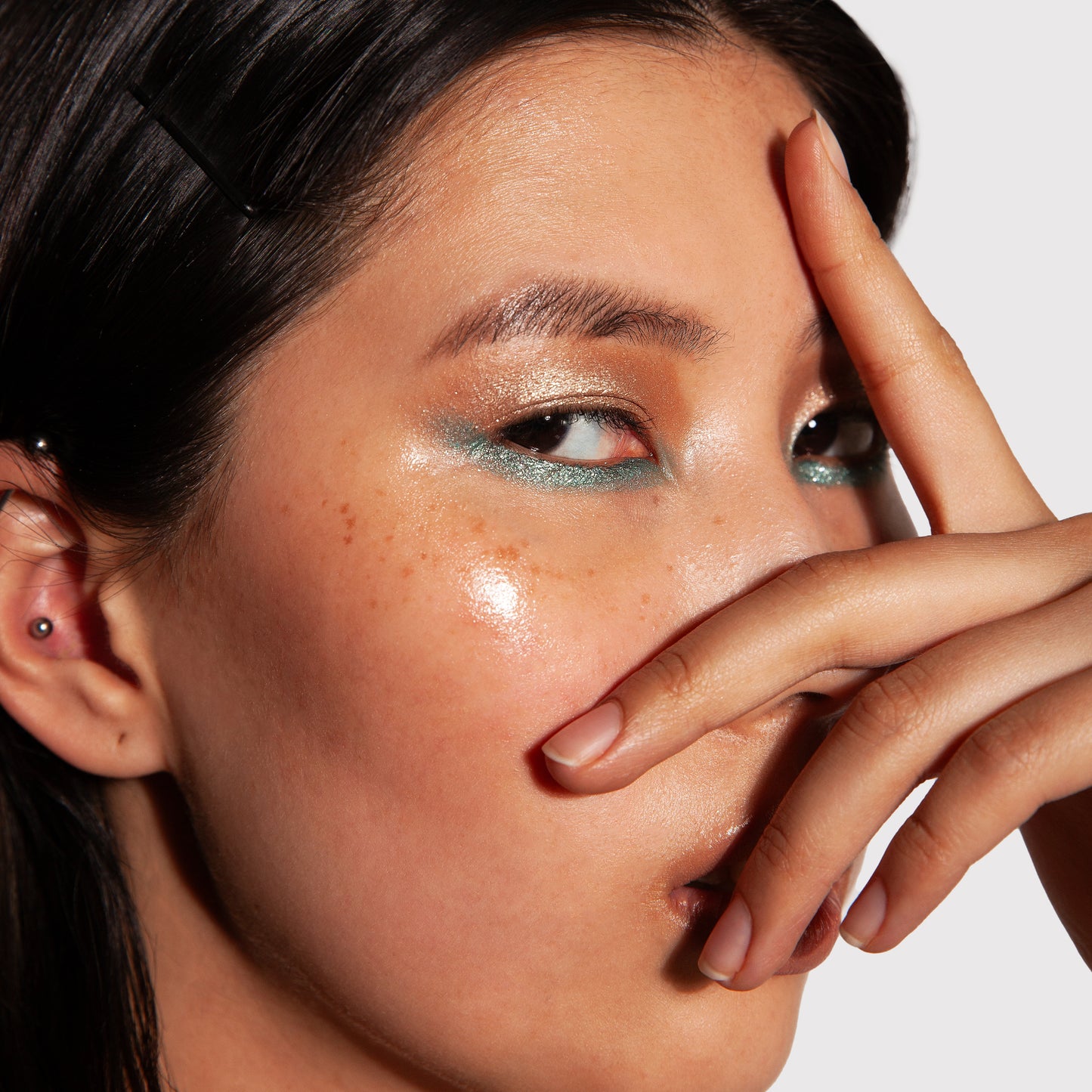 ecofriendly_glitter_eyeshadow__vegan