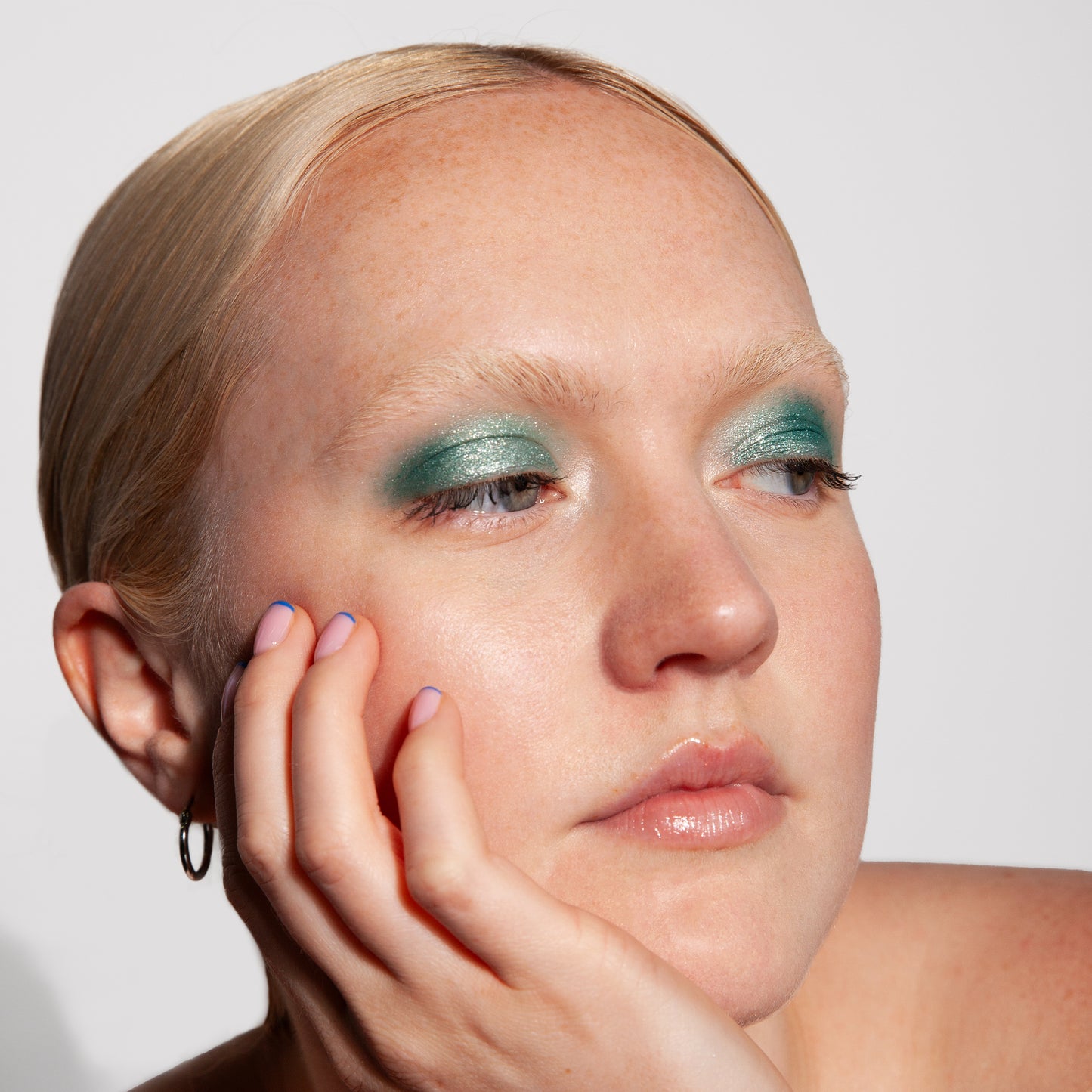 ecofriendly_glitter_eyeshadow_vegan