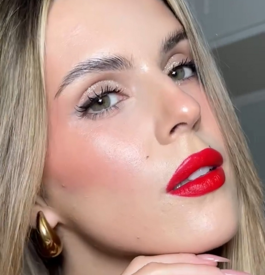 Valentine’s Day Makeup Inspiration